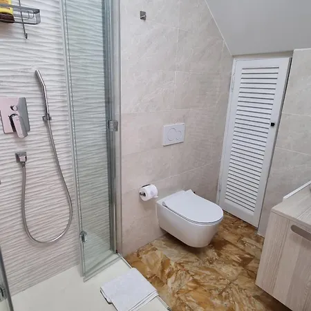 Wildflowers House - Japartments Apartment Genua