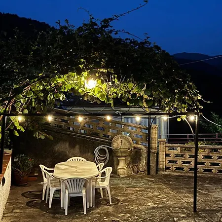 Wildflowers House - Japartments Apartman