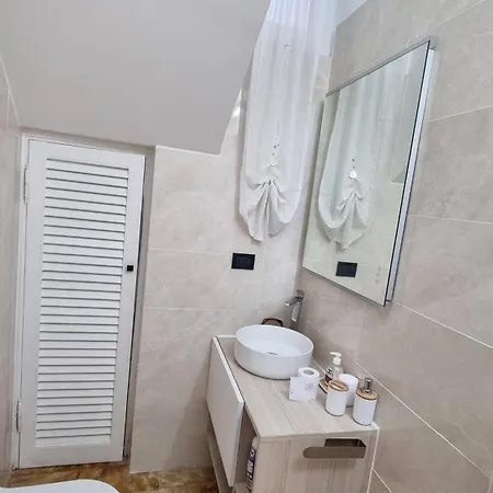 Wildflowers House - Japartments Apartman